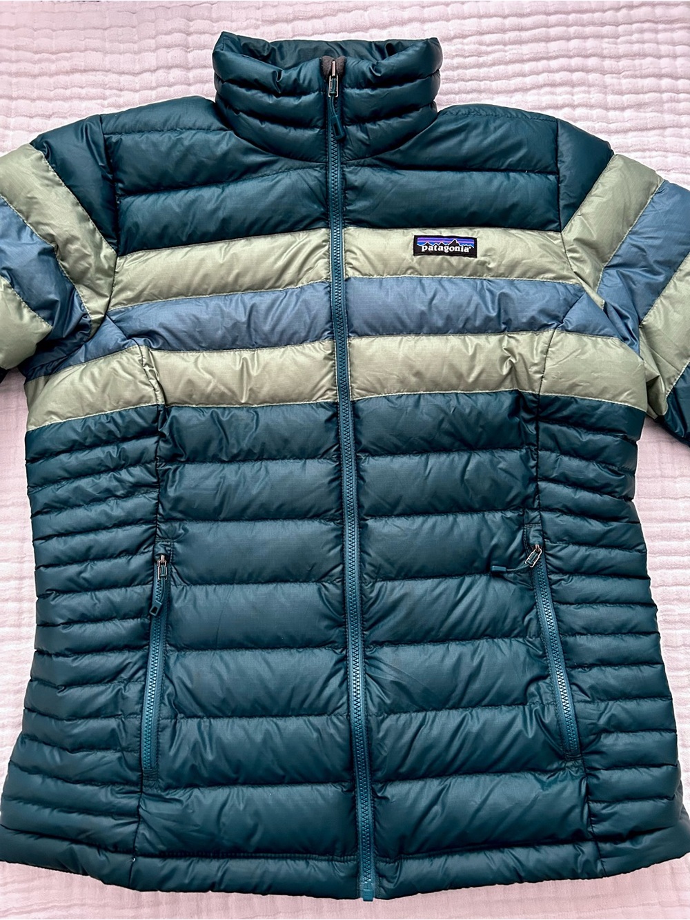 Women’s size medium Patagonia down sweater coat - Picture 3 of 8